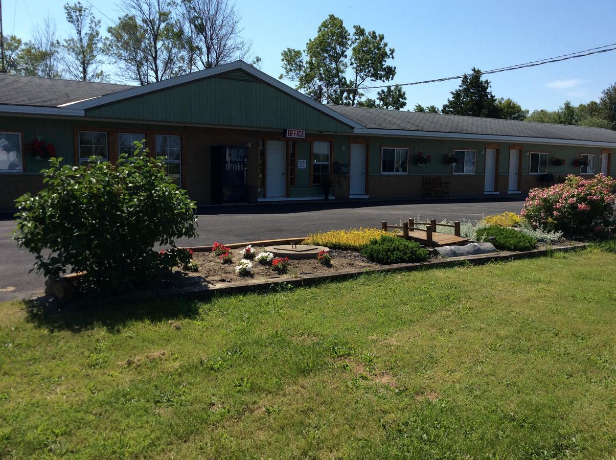 Tay Motel Waubaushene Exterior foto