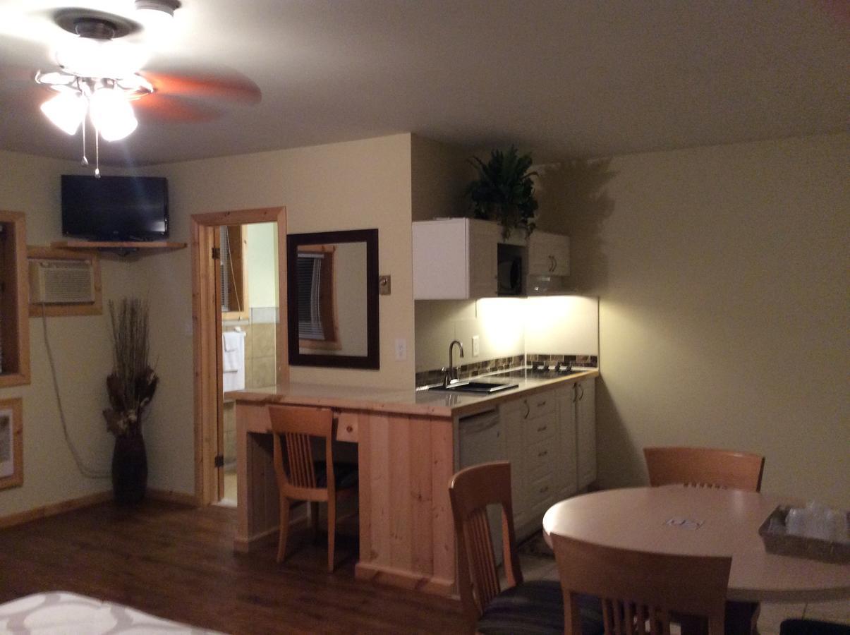 Tay Motel Waubaushene Exterior foto